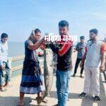 A 25 kg coral fish was caught in the net