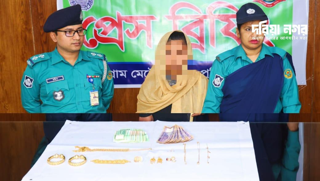 The city mayor has inaugurated an Islamic monument at the historic Oli Khan Mosque intersection in Chawk Bazaar.