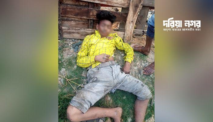Young Man Dies After Falling from the Roof of a Moving Train in Chattogram