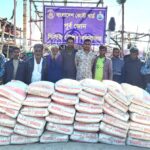 বাকখালী নদীর মোহনা থেকে মায়ানমারে পাচারের সময় সিমেন্টবোঝাই বোটসহ আটক ৮