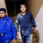 পালাতে গিয়ে মাছের ঘেরে লাফ, কাদায় আটকে ধরা