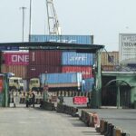 চট্টগ্রাম বন্দরে দ্বিতীয় দিনের মত চলছে শ্রমিকদের কর্মবিরতি