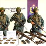 টেকনাফে নৌবাহিনীর অভিযানে বিদেশি রাইফেল, গোলাবারুদ ও ২৮ হাজার ইয়াবা জব্দ