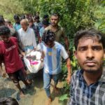 টেকনাফে পাহাড়ি এলাকায় যুবকের মরদেহ উদ্ধার, হাসপাতালে নেওয়ার পথে আরও দুইজনের মৃত্যু