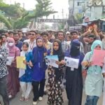 বন্যাকবলিত এলাকায় এইচএসসি পরীক্ষা: কক্সবাজারে শিক্ষার্থীদের বিক্ষোভ